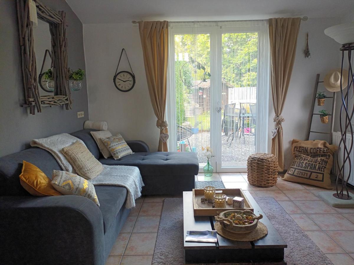 ניופשאטו Chez Seb & Lulu, Studio D'Hotes מראה חיצוני תמונה